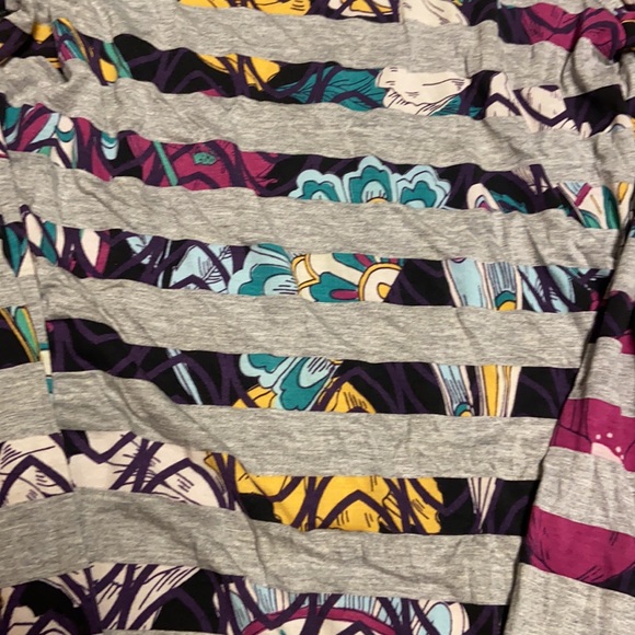 Lularoe long sleeve top size medium - Picture 2 of 3